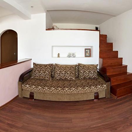 Babylon Apartment On Bukovinskaya Street Rivne Ngoại thất bức ảnh