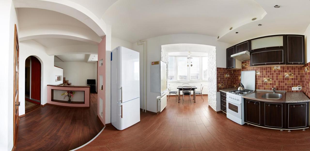 Babylon Apartment On Bukovinskaya Street Rivne Ngoại thất bức ảnh
