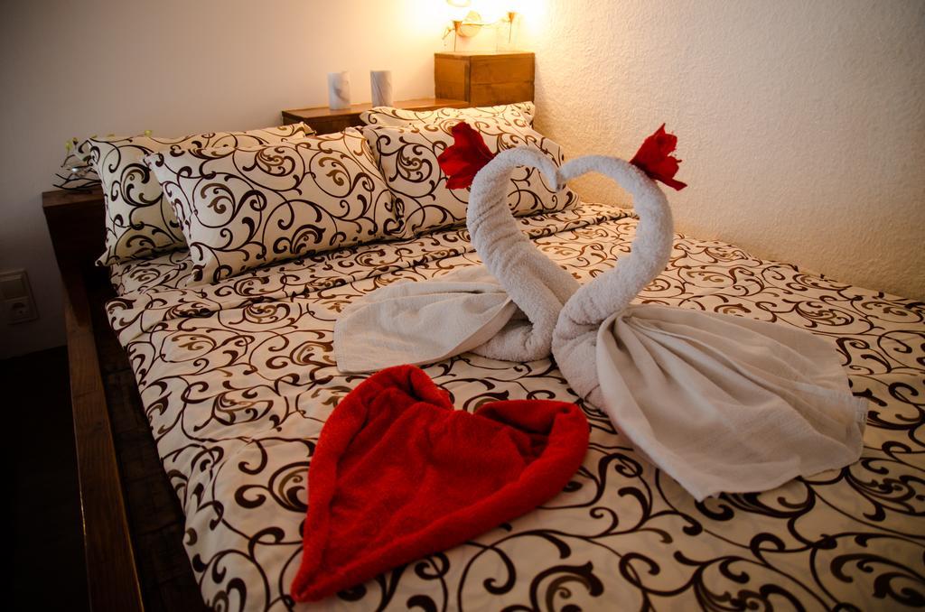 Babylon Apartment On Bukovinskaya Street Rivne Ngoại thất bức ảnh